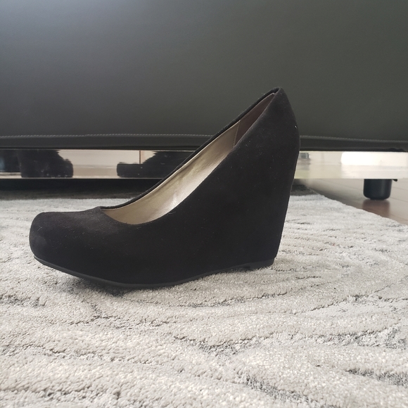 Fergie wedge high heels - Picture 2 of 4